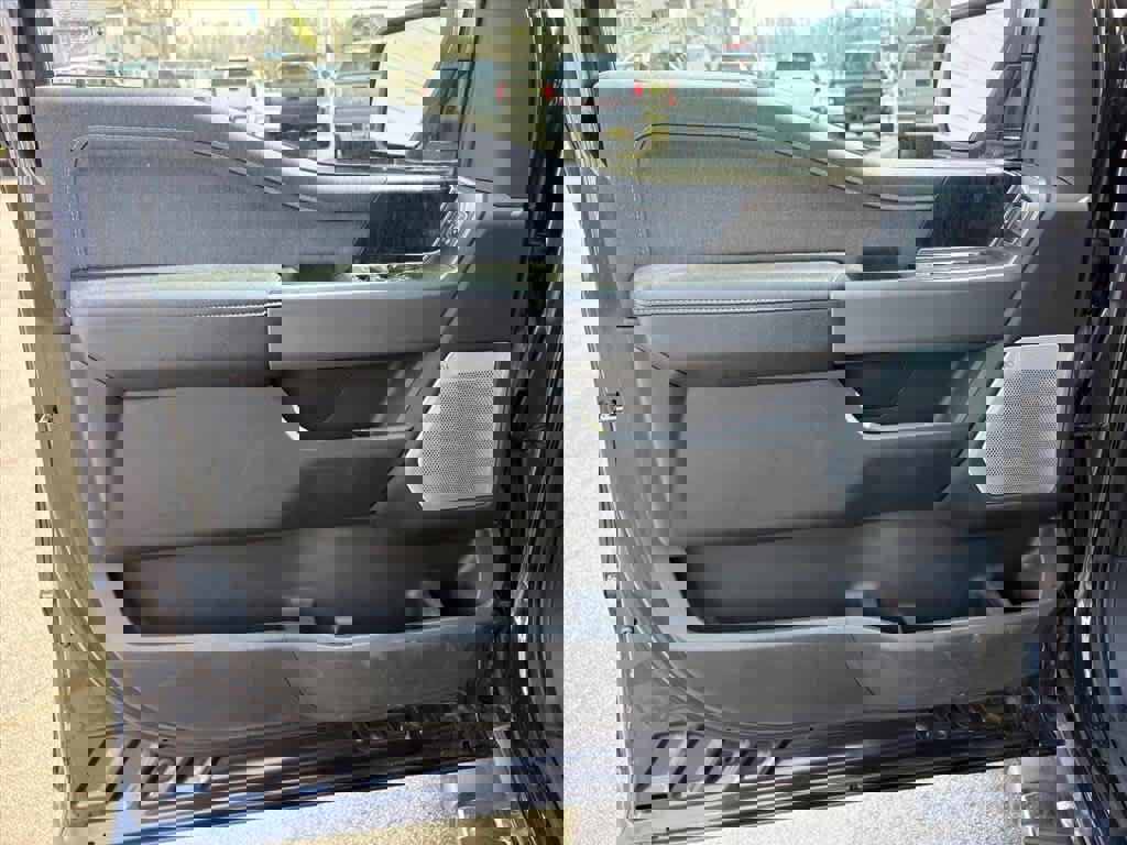 Used 2021 Ford F150 Lariat w/ Equipment Group 502A High image 20