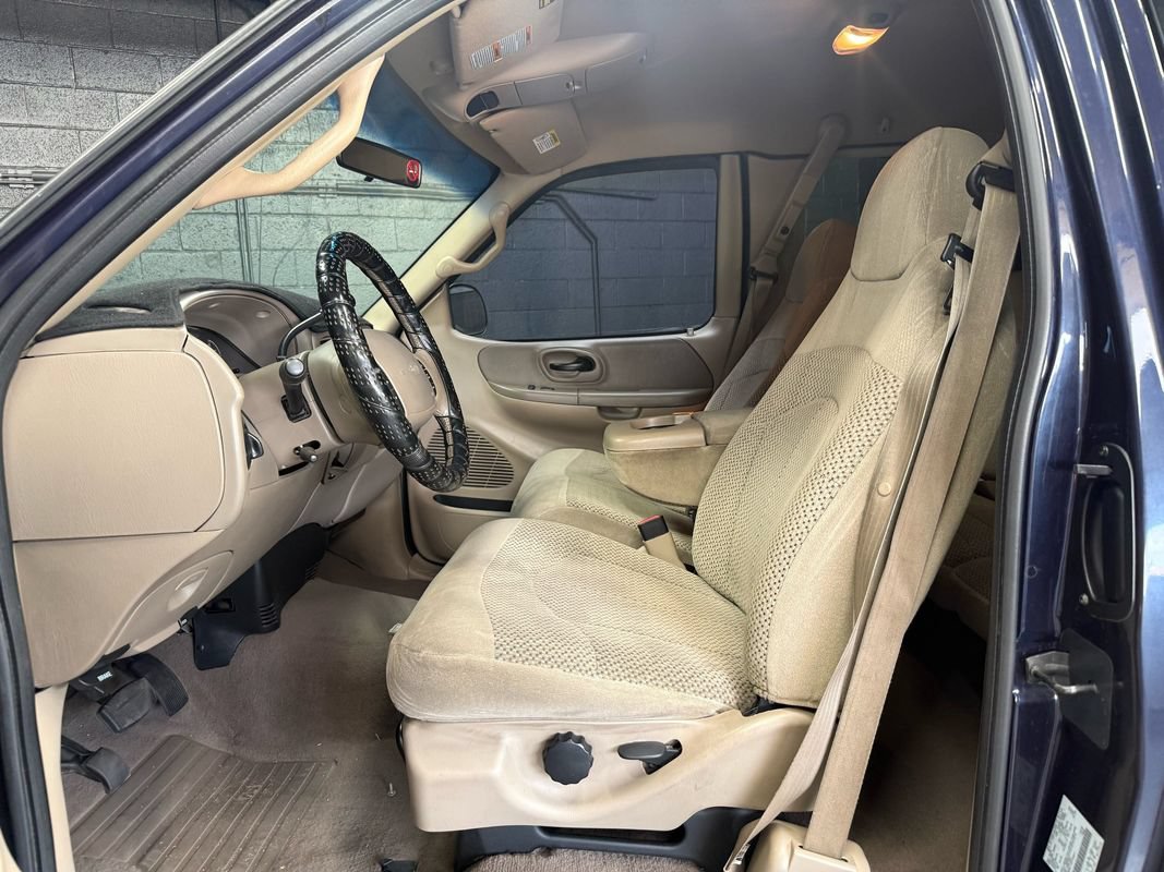 Used 2001 Ford F150 XLT AWD/4WD image 9