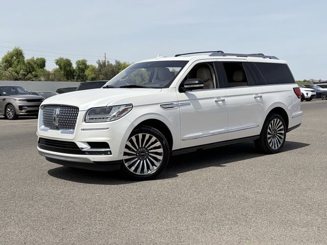 Used 2019 Lincoln Navigator L Reserve AWD/4WD image 2