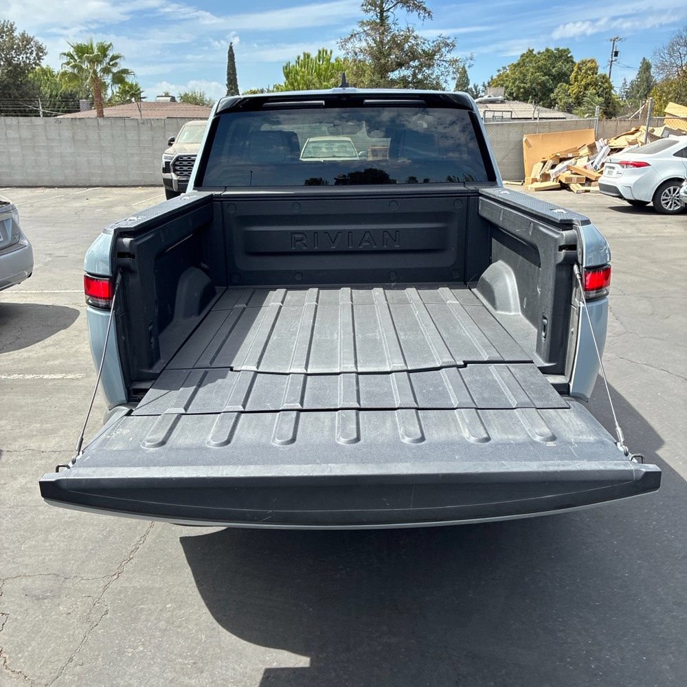 Used 2024 Rivian R1T Adventure Dual AWD/4WD image 21
