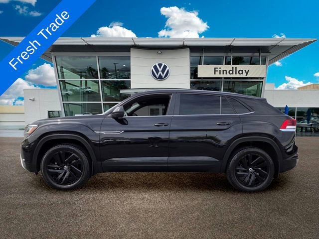 Certified 2022 Volkswagen Atlas Cross Sport SE w/ Panoramic Sunroof Package AWD/4WD image 3