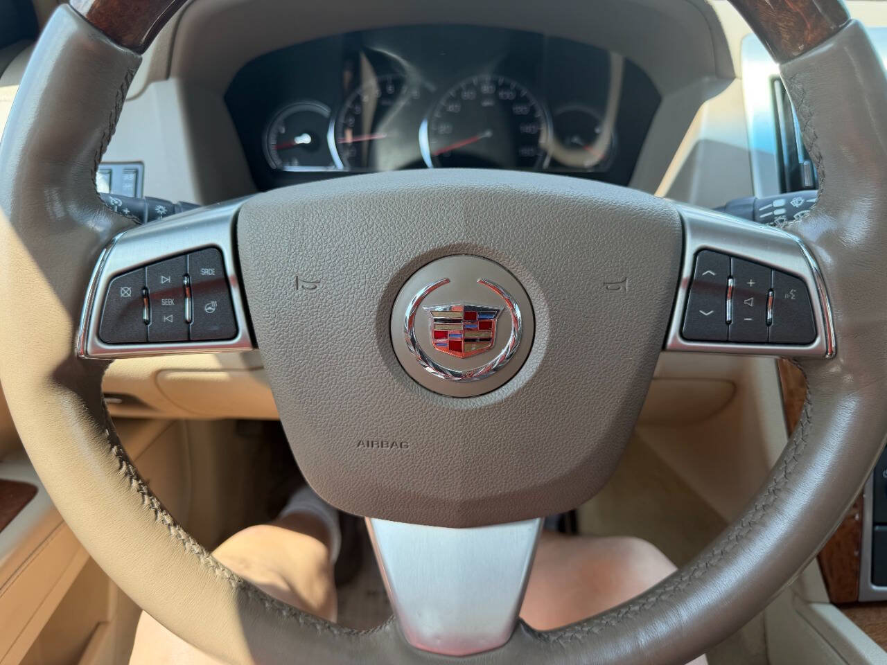 Used 2008 Cadillac STS V8 AWD w/ Preferred Equipment Group image 18