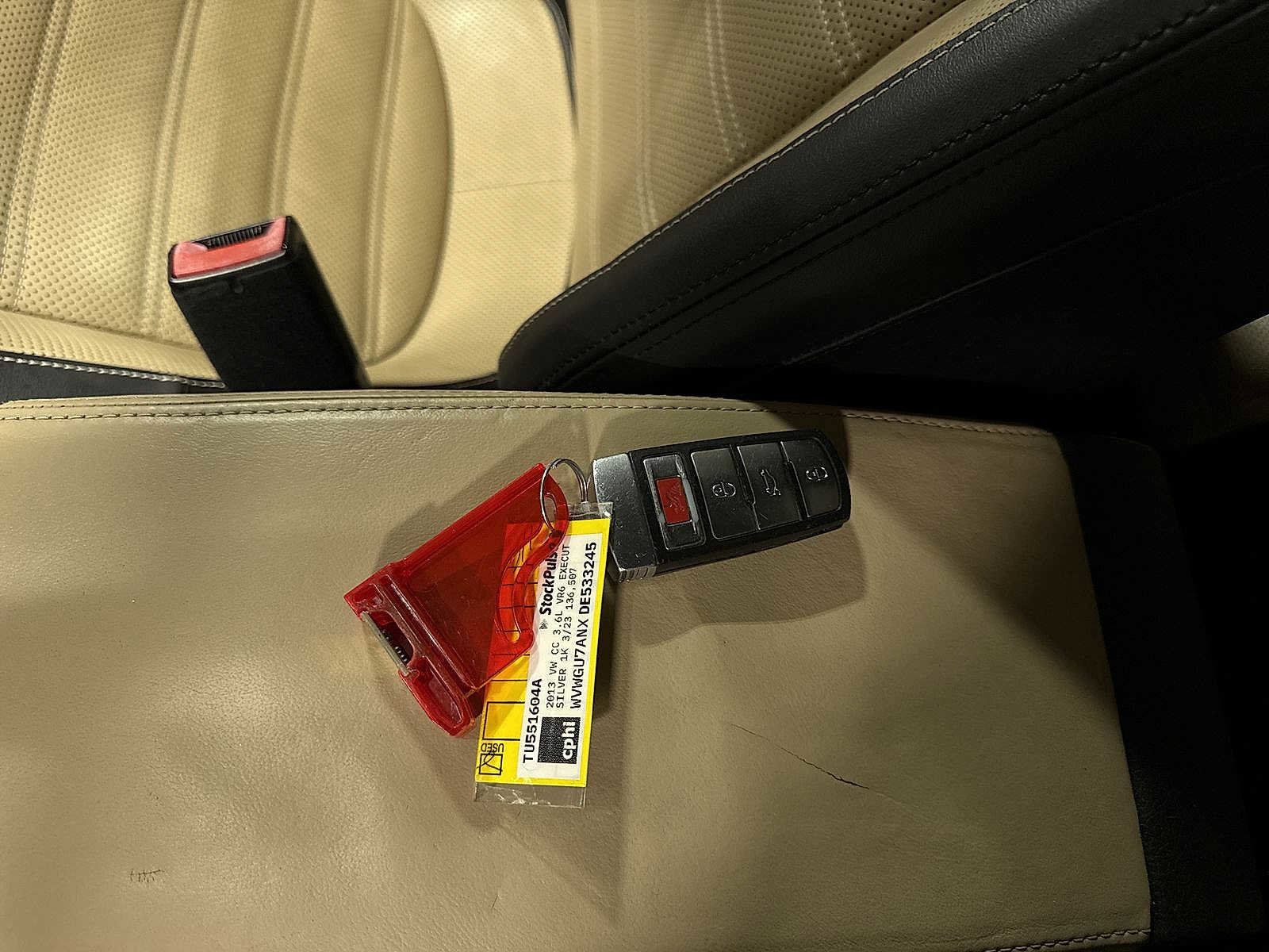 Used 2013 Volkswagen CC Executive image 34