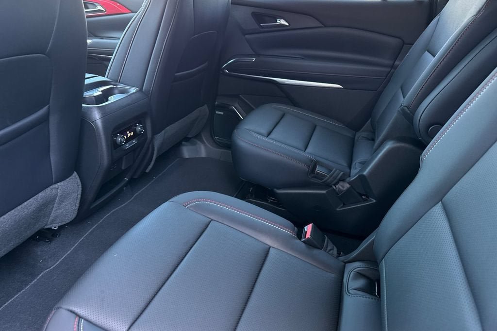 New 2026 Chevrolet Traverse Z71 w/ Enhanced Driving Package AWD/4WD image 12