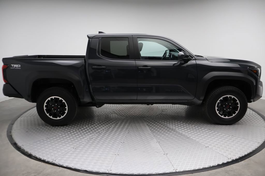 Certified 2025 Toyota Tacoma TRD Off-Road image 7