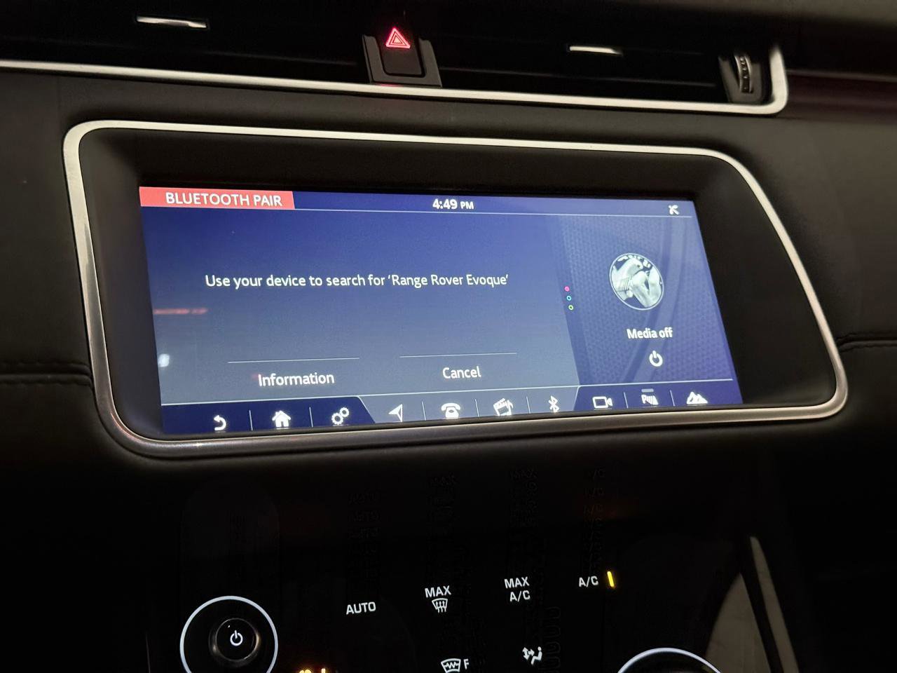 Used 2020 Land Rover Range Rover Evoque S AWD/4WD image 34
