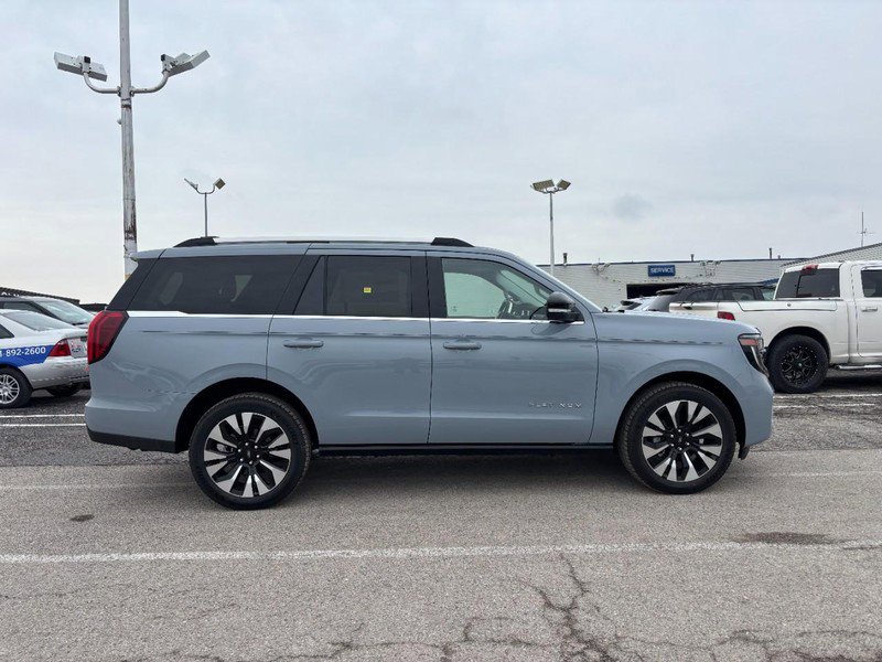 New 2026 Ford Expedition Platinum w/ Driver's Package image 5