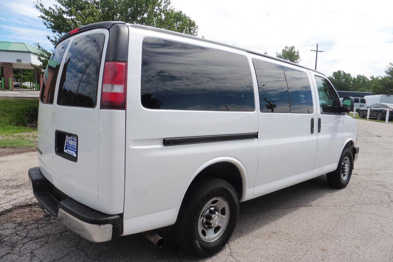 Used 2017 Chevrolet Express 3500 LT w/ LT Preferred Equipment Group RWD image 15