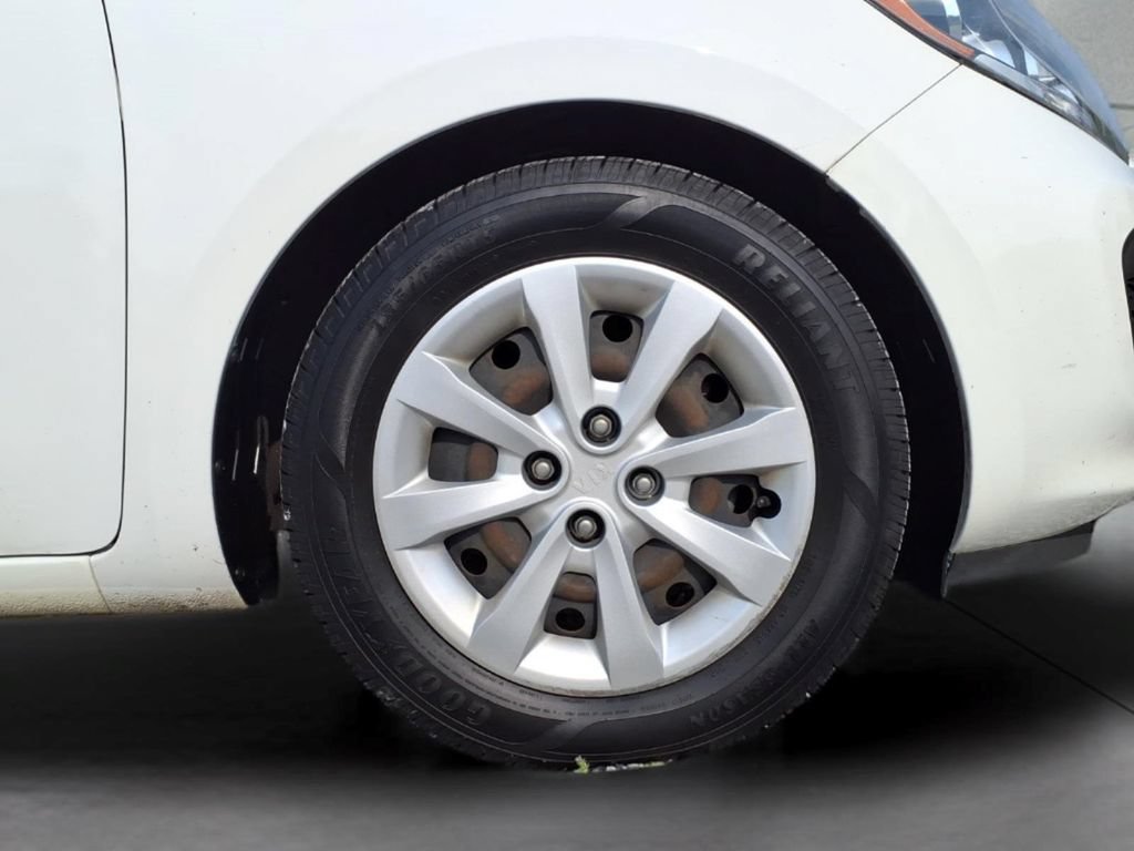 Used 2014 Kia Rio LX FWD image 9