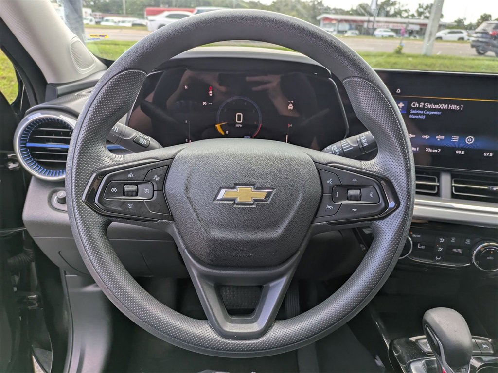 Used 2024 Chevrolet Trax LT image 22