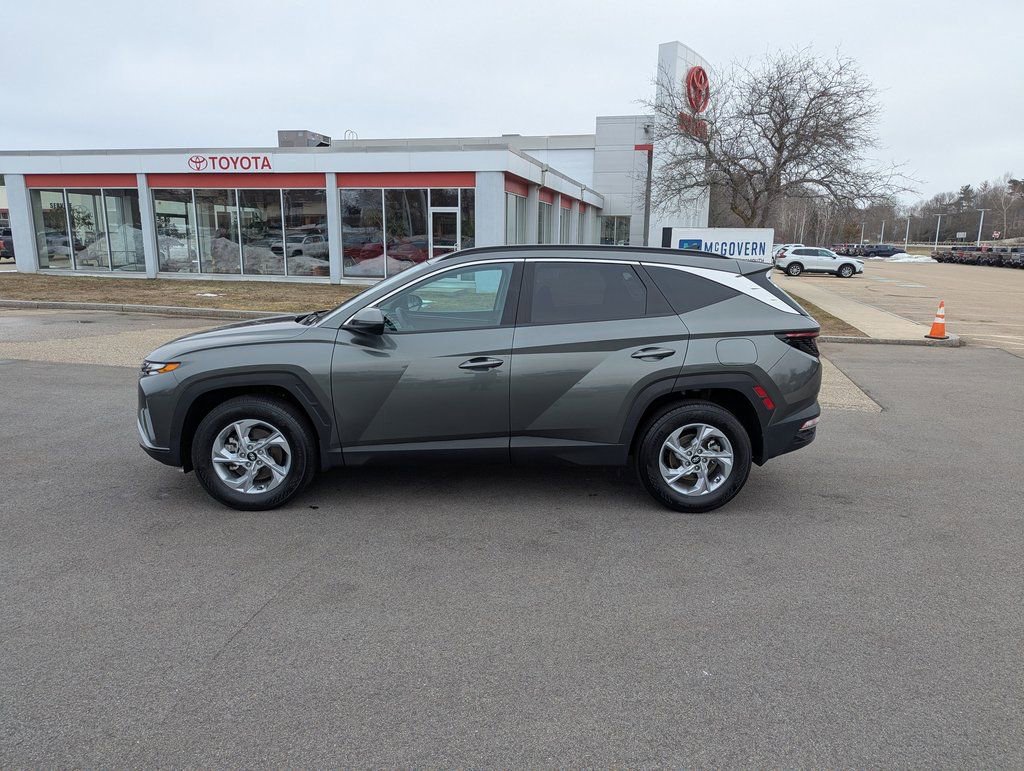 Used 2023 Hyundai Tucson SEL w/ Cargo Package image 2