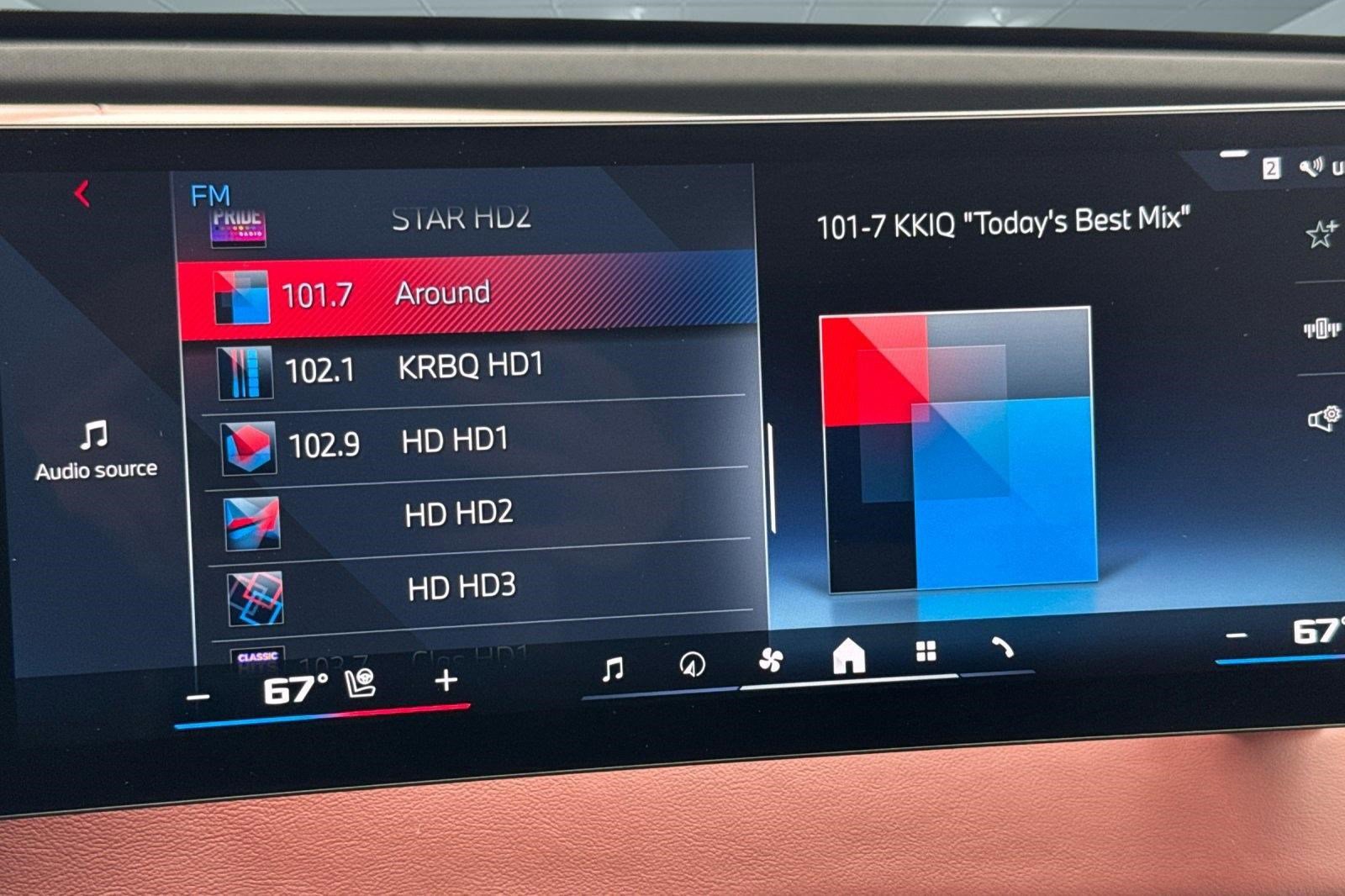 Used 2025 BMW iX M60 image 22