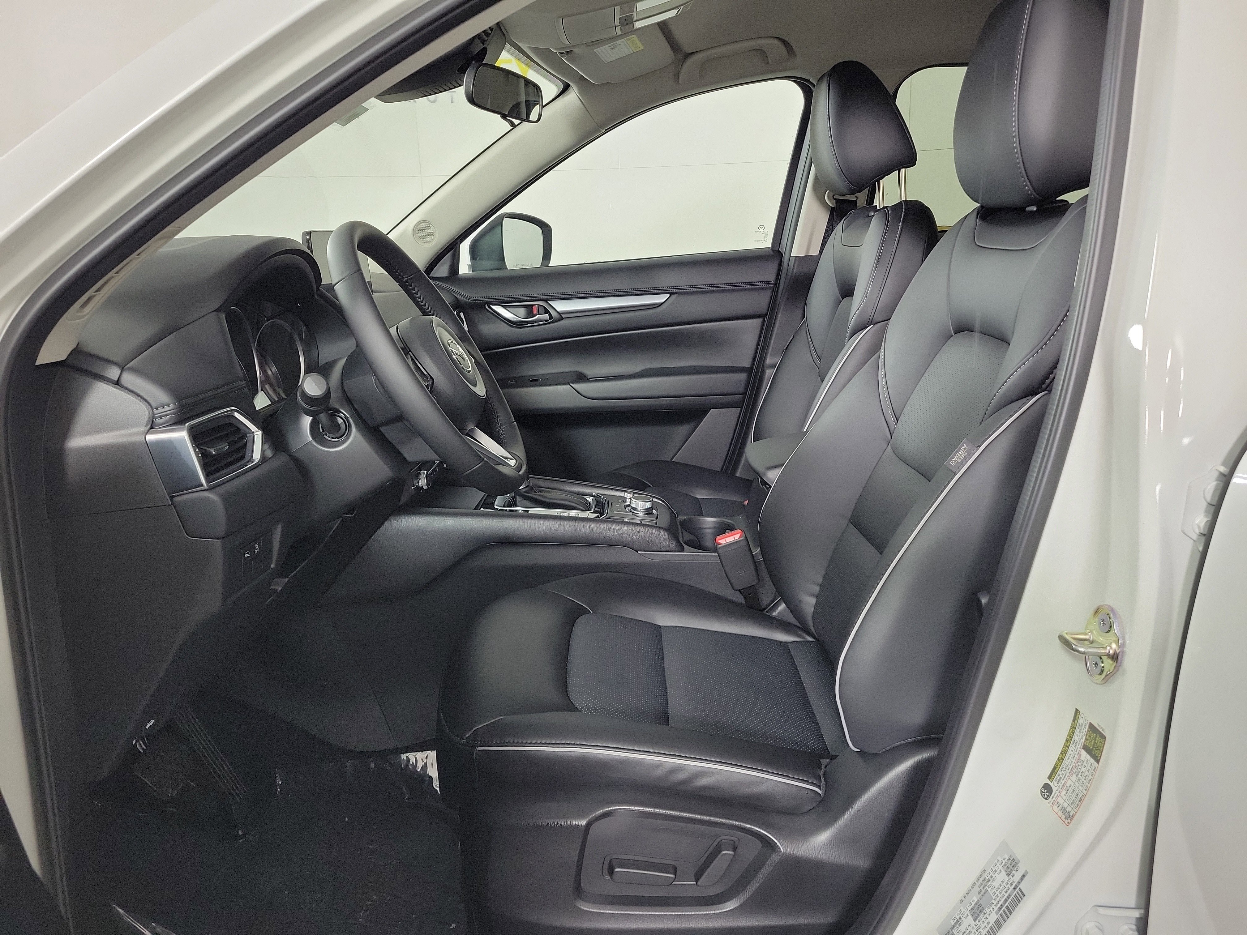 New 2025 MAZDA CX-5 AWD 2.5 S w/ Select Package image 11