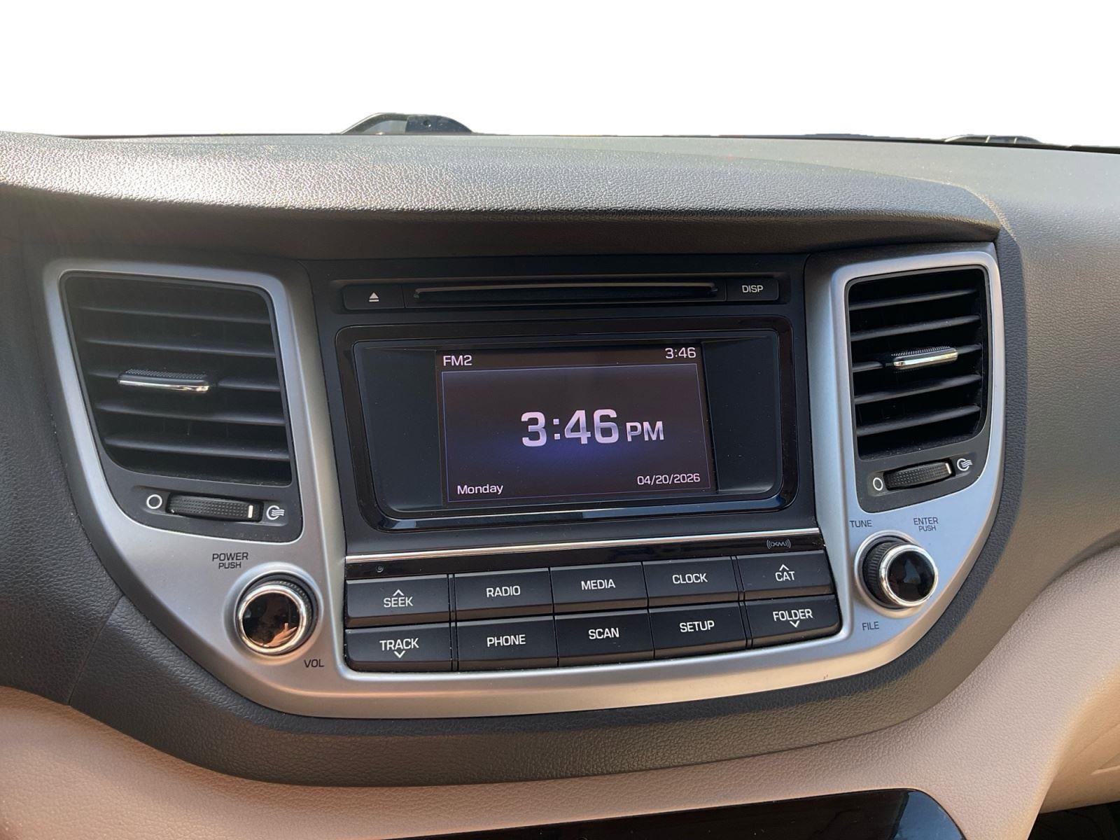 Used 2017 Hyundai Tucson SE AWD/4WD image 14