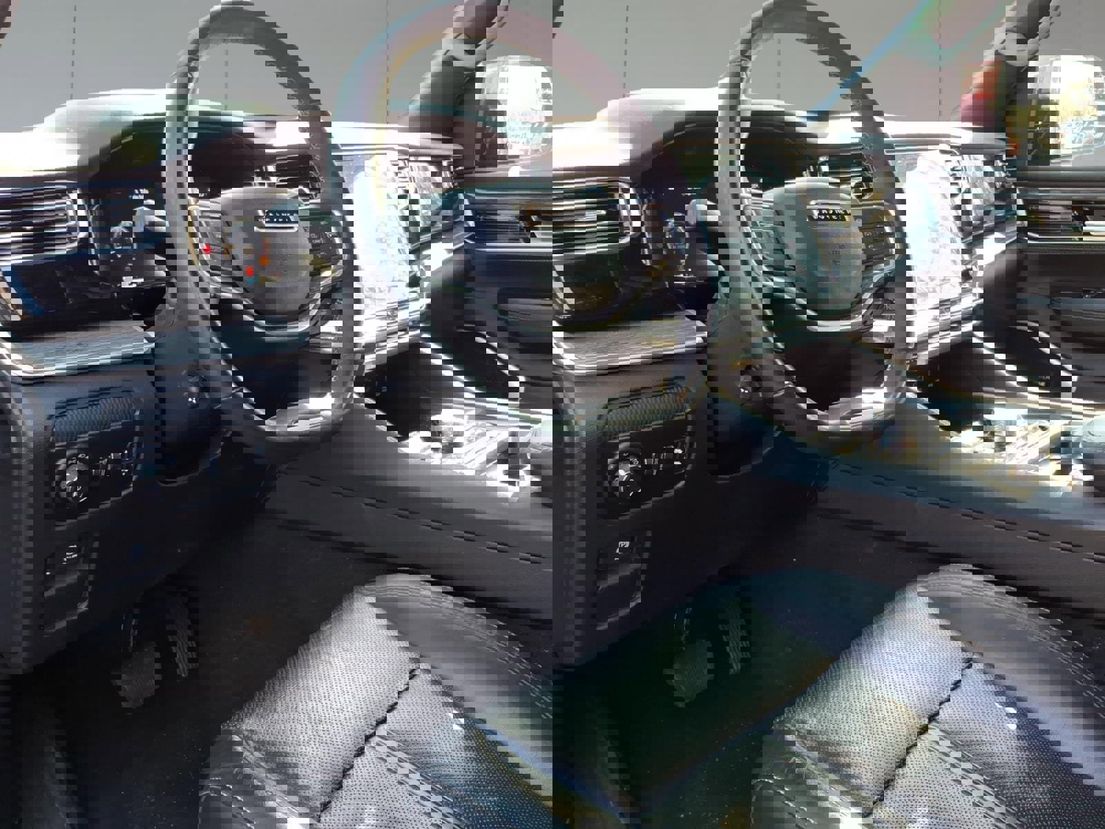 Used 2022 Jeep Wagoneer Series III w/ Flexible Seating Group image 11