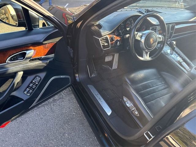 Used 2014 Porsche Panamera Turbo image 9