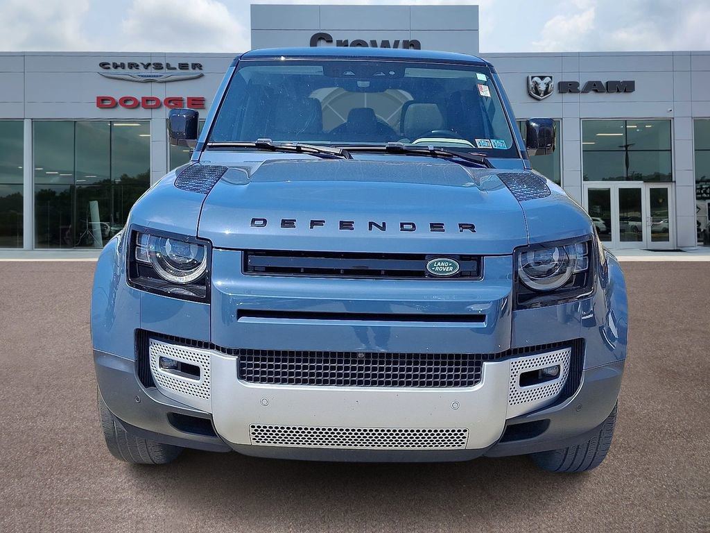 Used 2022 Land Rover Defender 110 S AWD/4WD image 2