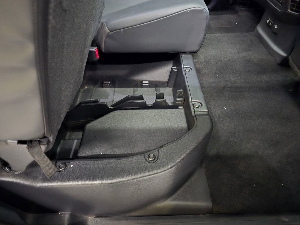 Used 2023 Toyota Tundra Platinum AWD/4WD image 39