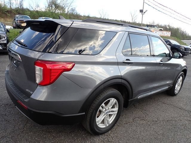 Used 2023 Ford Explorer XLT w/ Equipment Group 202A AWD/4WD image 10