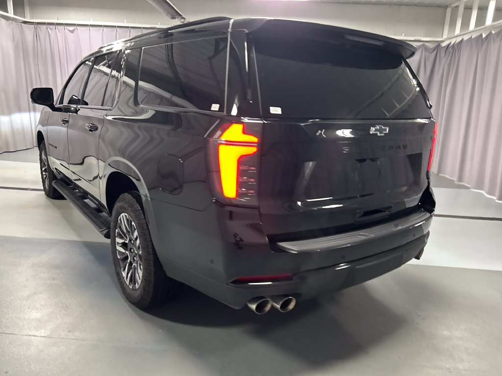 Used 2026 Chevrolet Suburban Z71 w/ Comfort Package AWD/4WD image 5