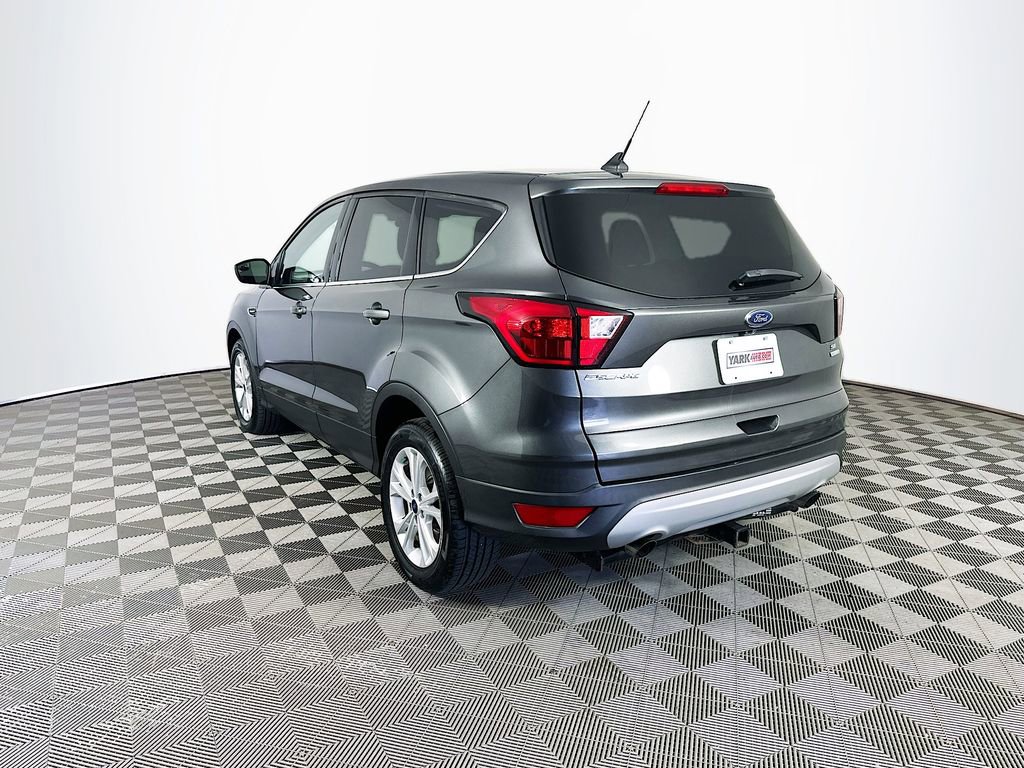Used 2019 Ford Escape SE FWD image 7