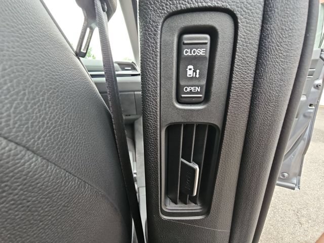 Used 2023 Honda Odyssey Elite image 24