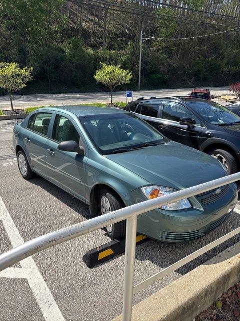 Used 2009 Chevrolet Cobalt LS w/ Protection Package FWD image 2