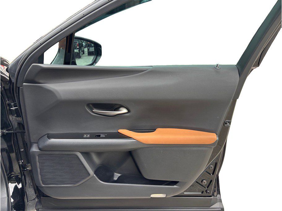 Used 2021 Lexus UX 250h w/ Premium Package image 44