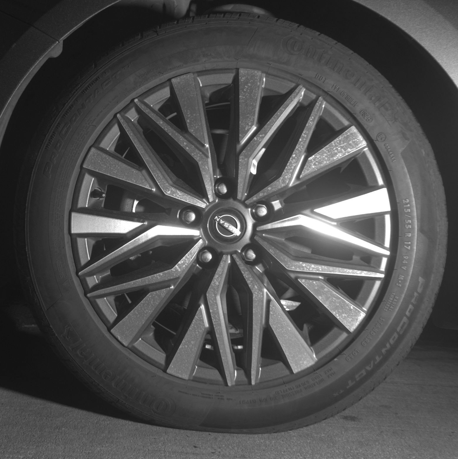 Used 2025 Nissan Altima 2.5 SV FWD image 12