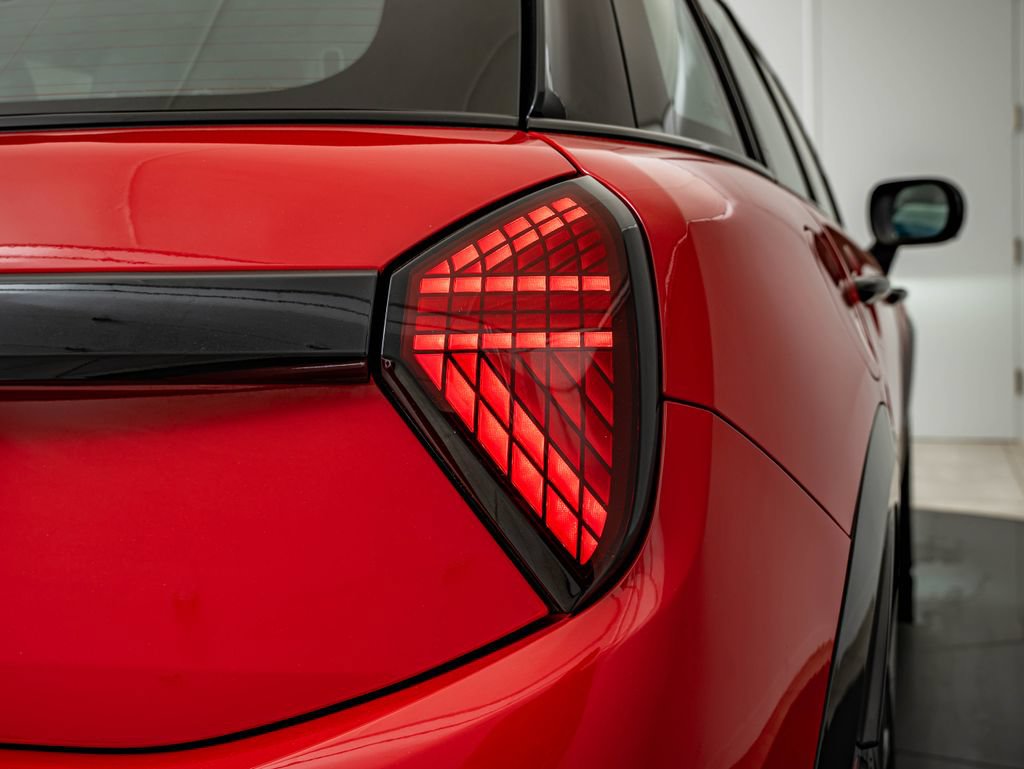 Certified 2025 MINI Cooper S FWD image 15