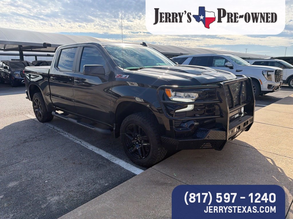 Used 2022 Chevrolet Silverado 1500 LT Trail Boss w/ Protection Package AWD/4WD image 2