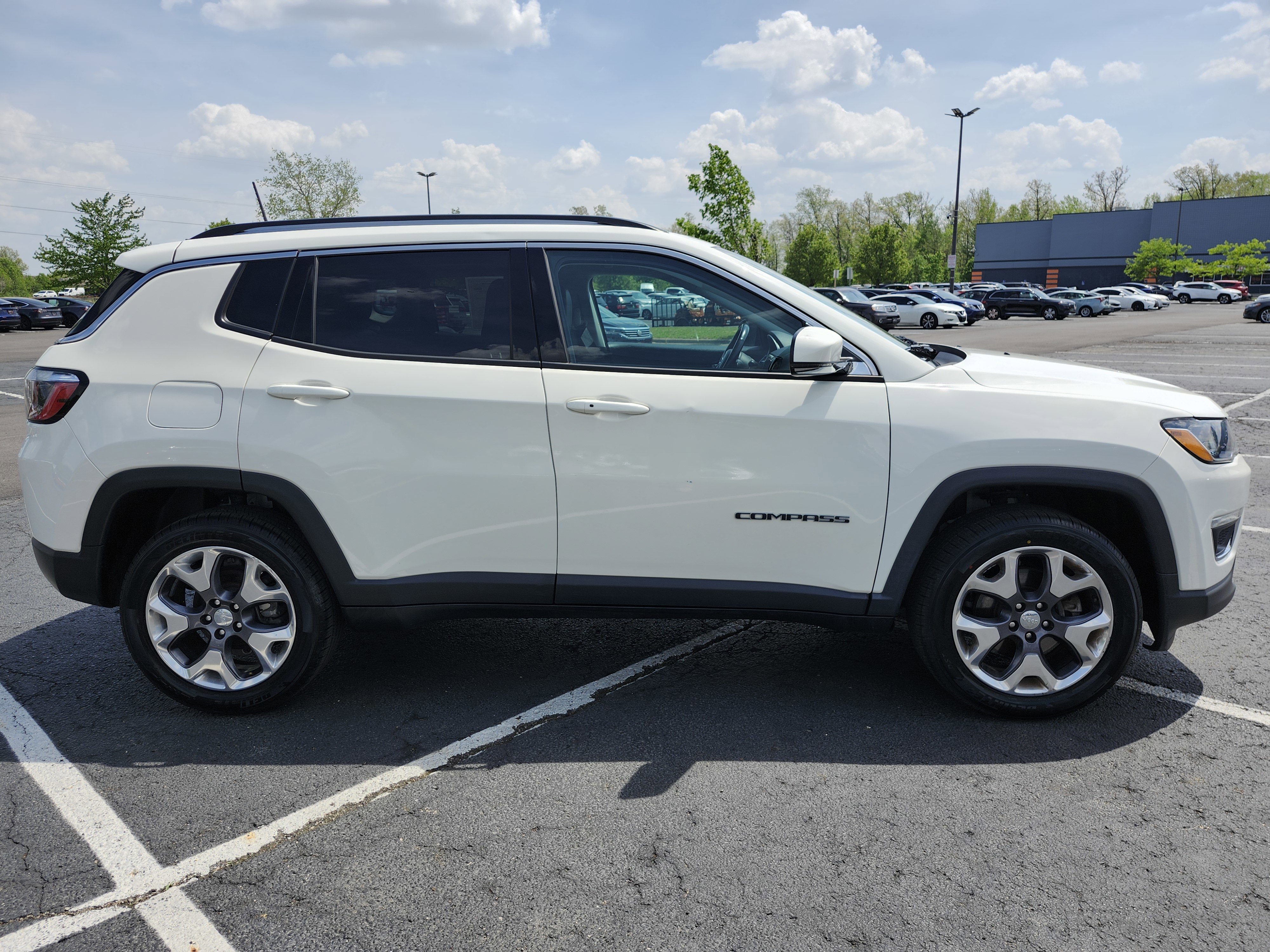 Used 2021 Jeep Compass Limited AWD/4WD image 18