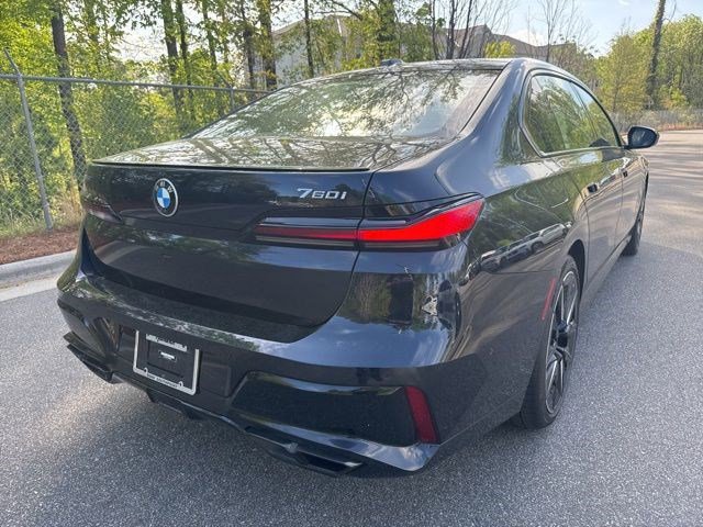 Certified 2023 BMW 760i xDrive w/ Executive Package image 12