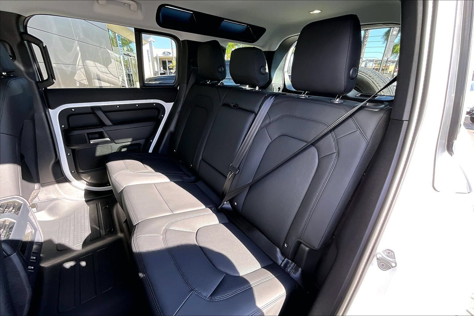 New 2026 Land Rover Defender 110 S AWD/4WD image 10