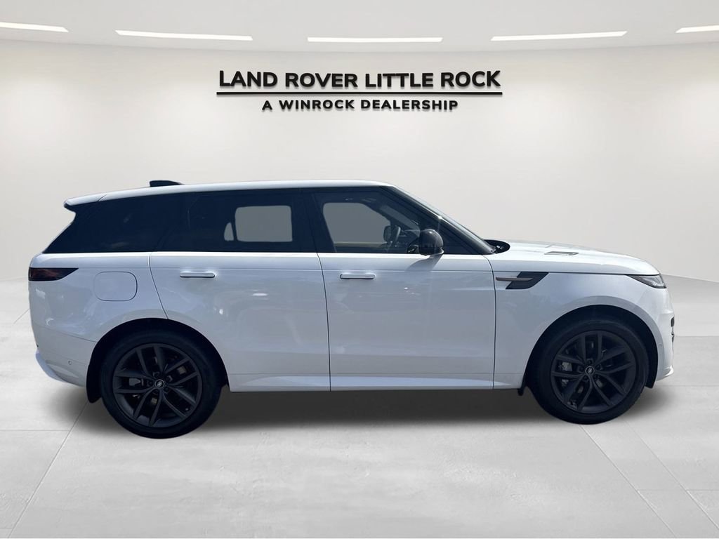New 2025 Land Rover Range Rover Sport Dynamic SE image 5