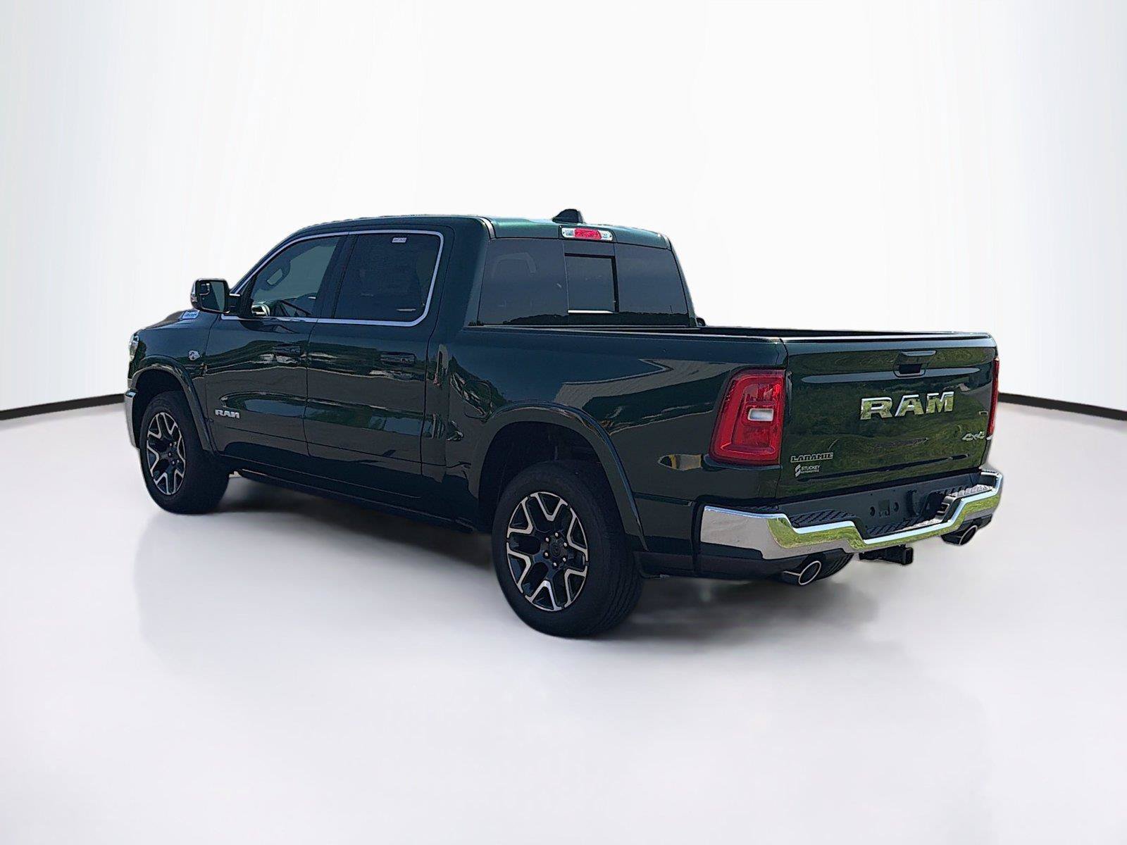 New 2026 RAM 1500 Laramie AWD/4WD image 9