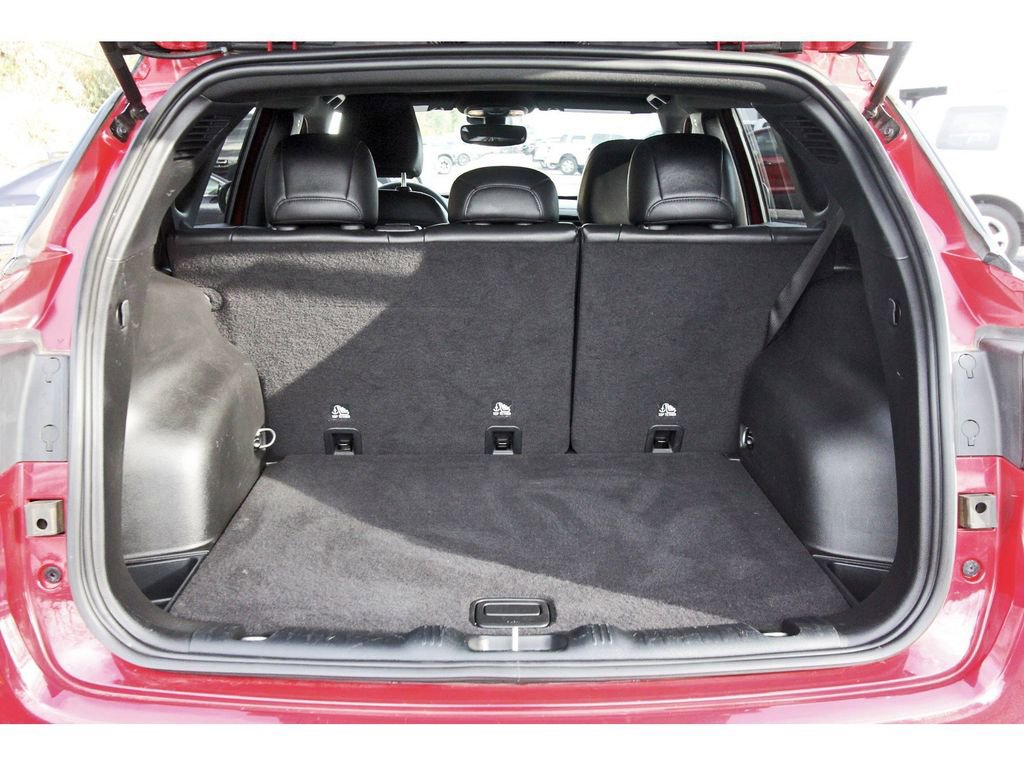 Used 2023 Jeep Compass Trailhawk AWD/4WD image 6
