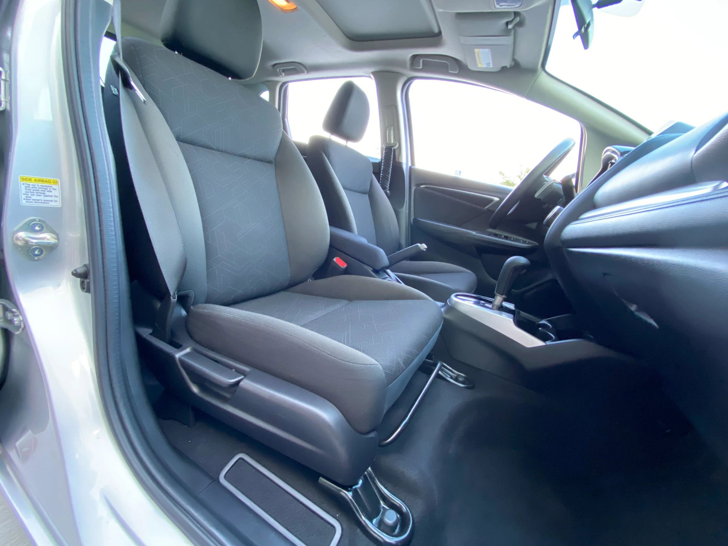 Used 2016 Honda Fit EX image 28