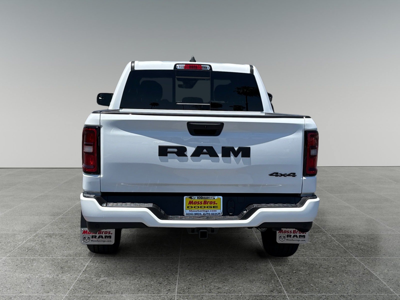 New 2026 RAM 1500 Express AWD/4WD image 4