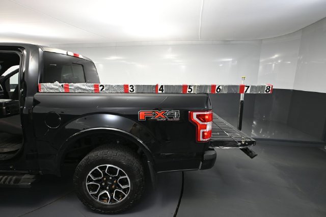 Used 2018 Ford F150 XLT w/ Equipment Group 302A Luxury AWD/4WD image 32