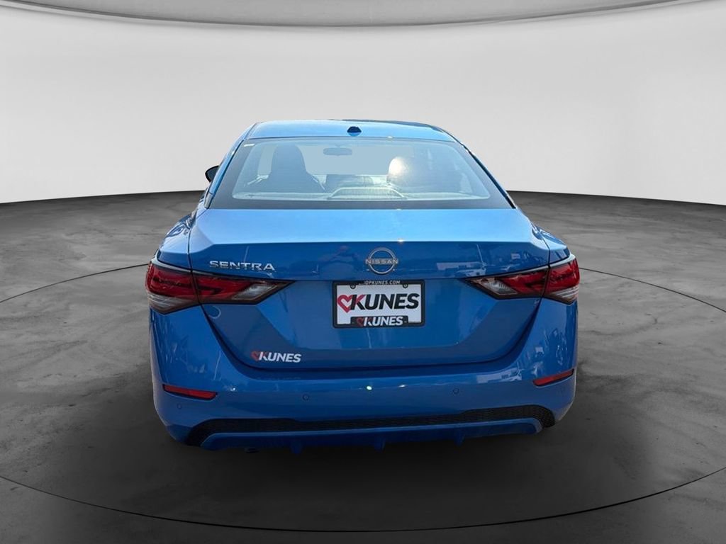 Used 2025 Nissan Sentra SV FWD image 8