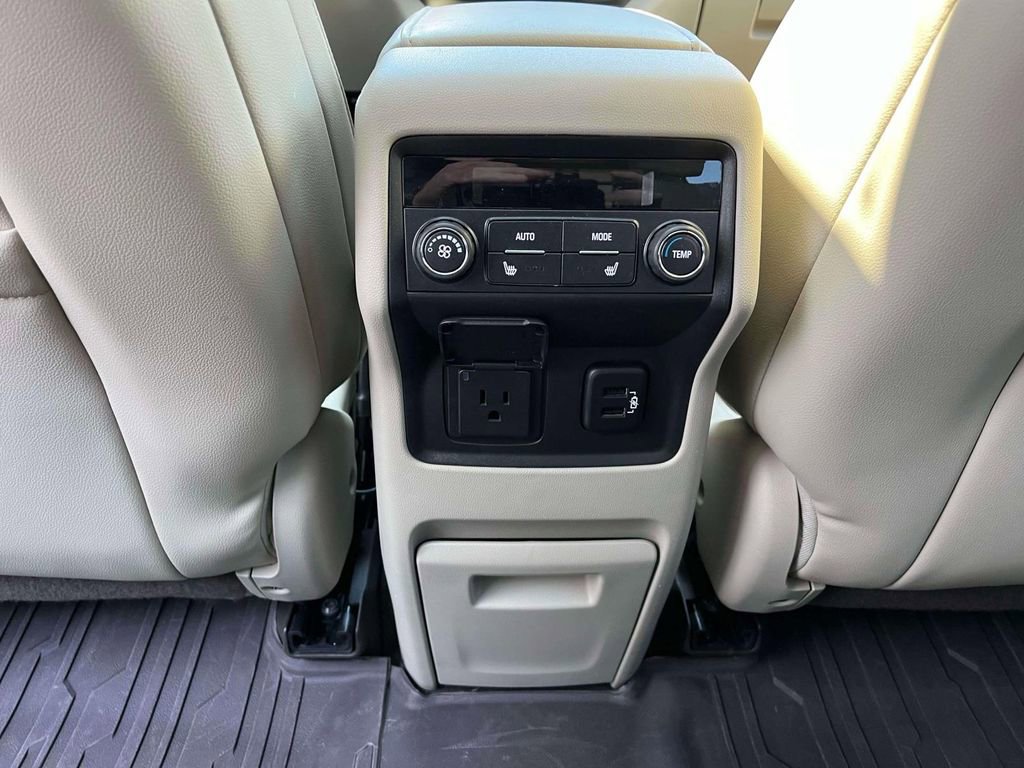 Used 2017 GMC Acadia Denali w/ Technology Package image 14