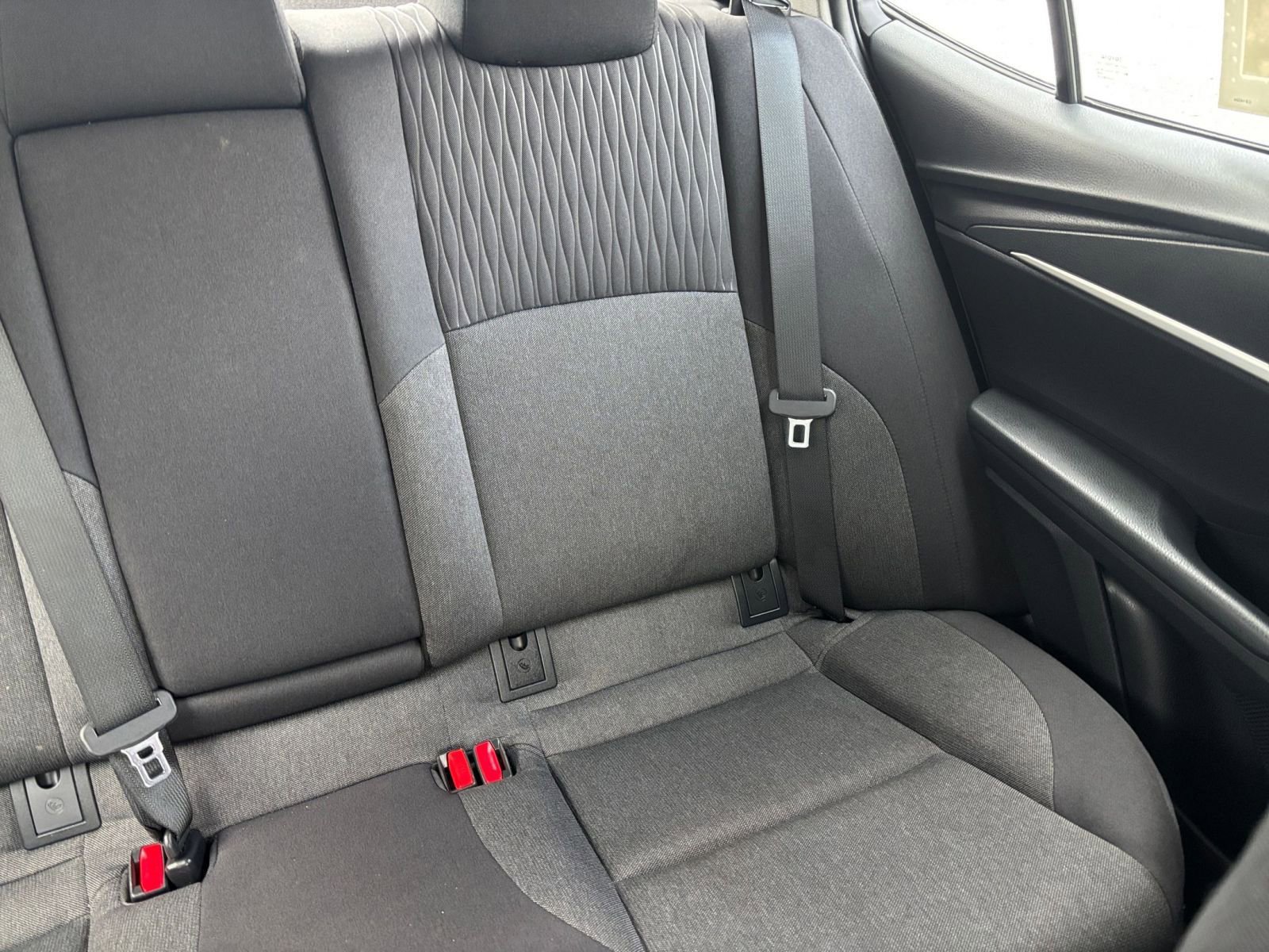 Used 2025 Toyota Camry LE image 33