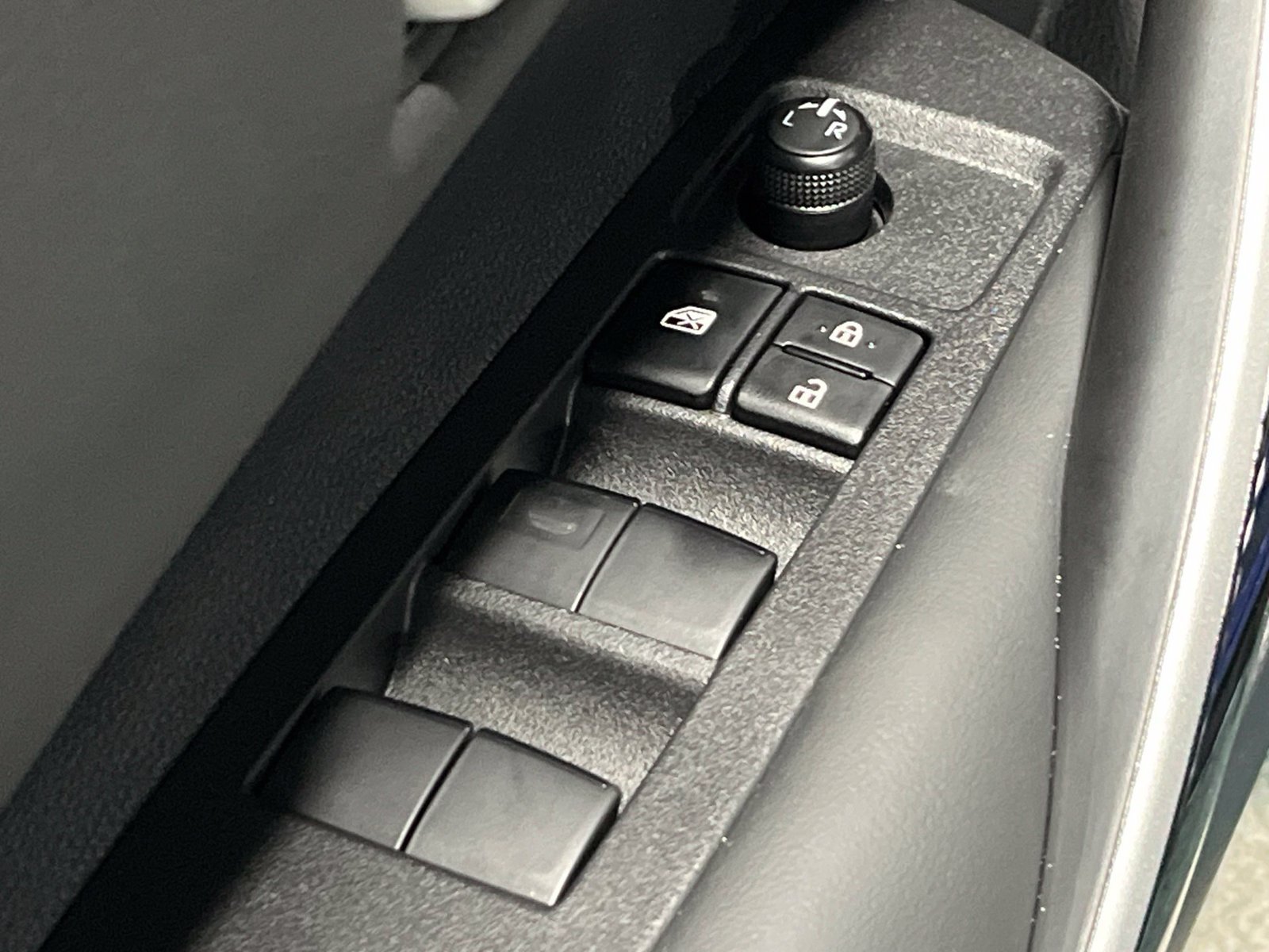 New 2026 Toyota Corolla XSE FWD image 33