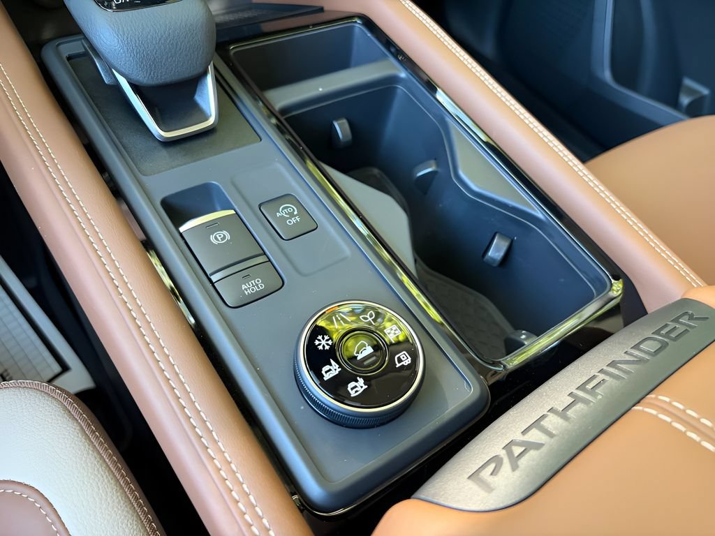 New 2026 Nissan Pathfinder Platinum AWD/4WD image 27