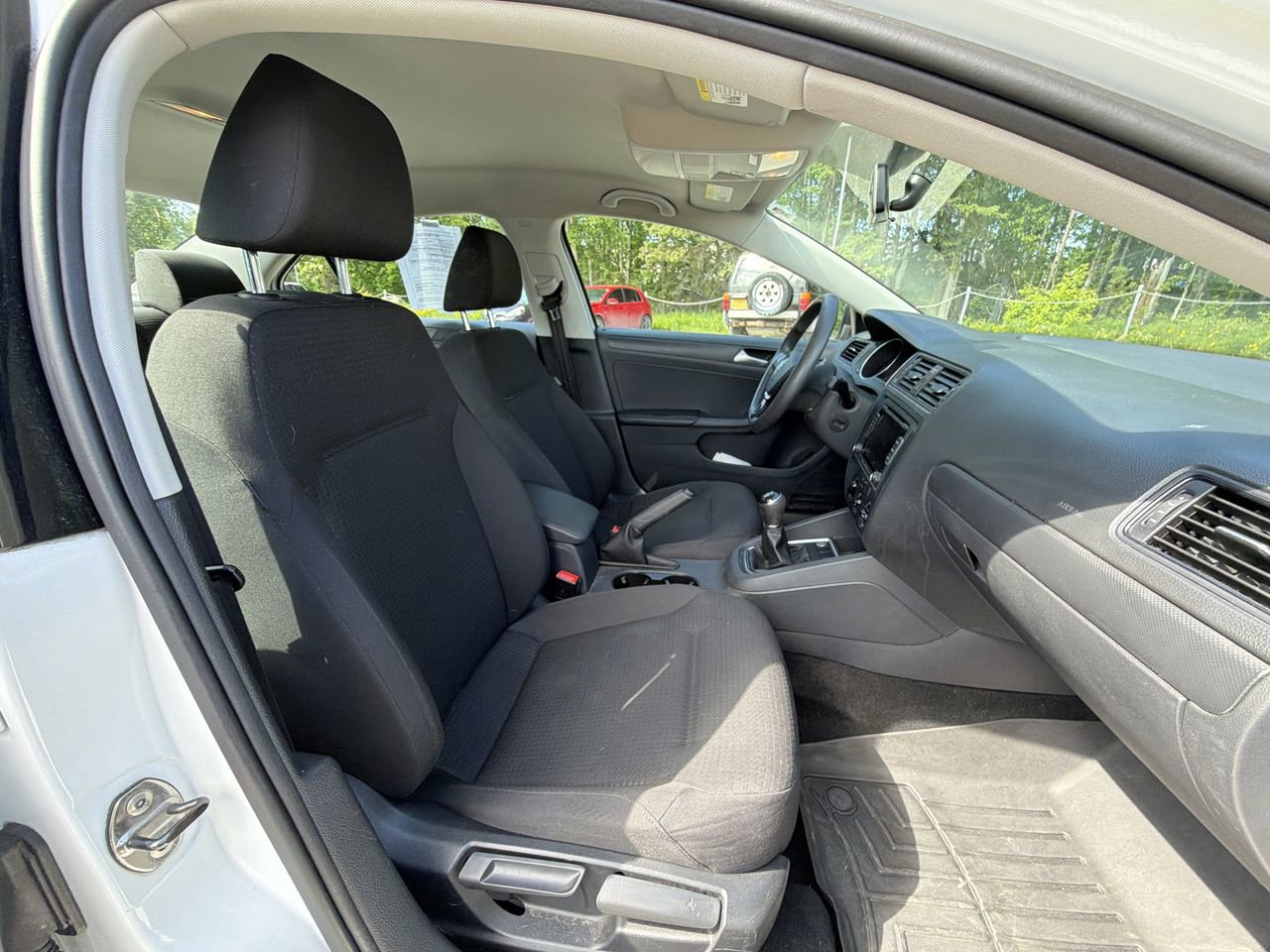 Used 2015 Volkswagen Jetta Sedan FWD image 19