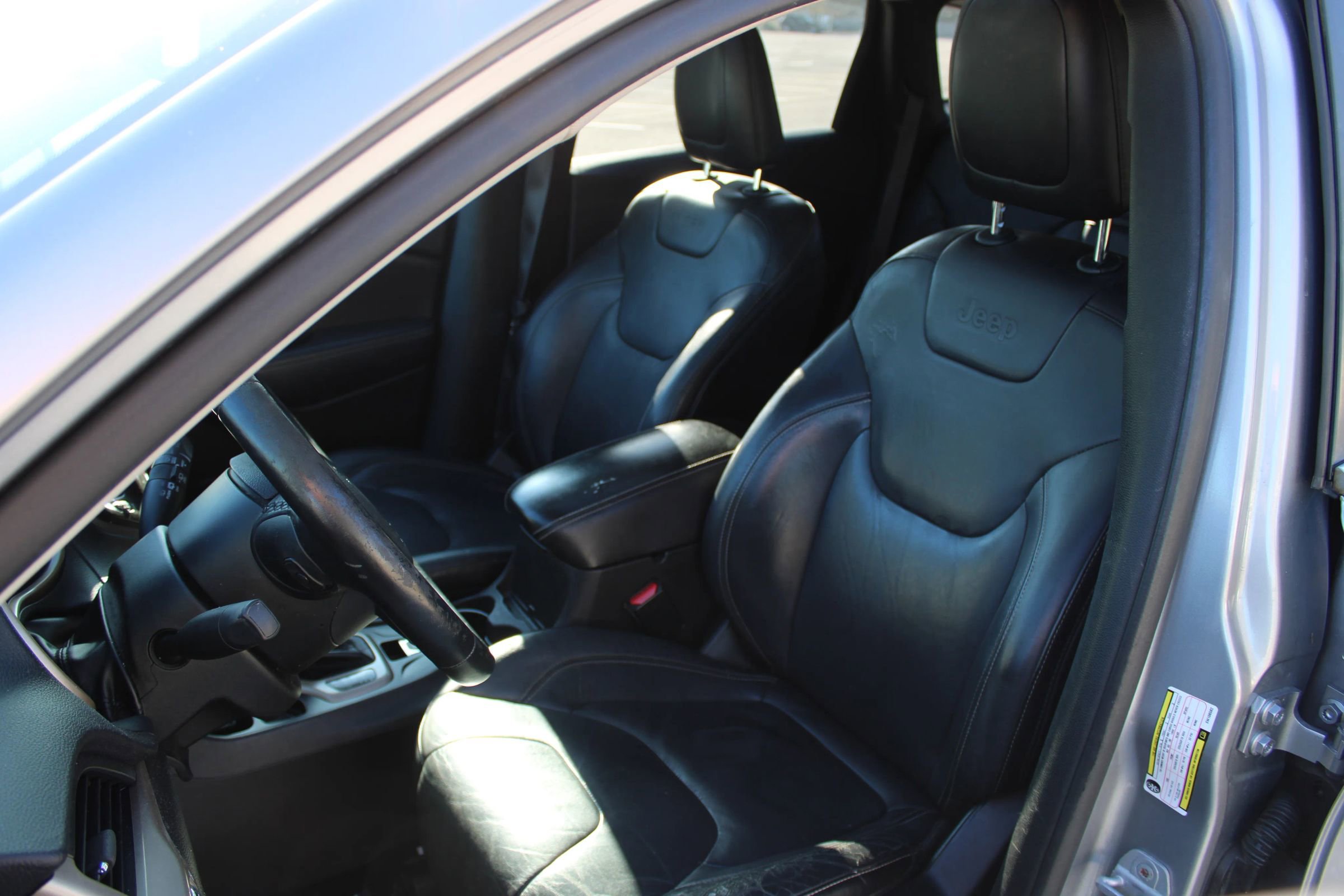 Used 2014 Jeep Cherokee Limited image 7