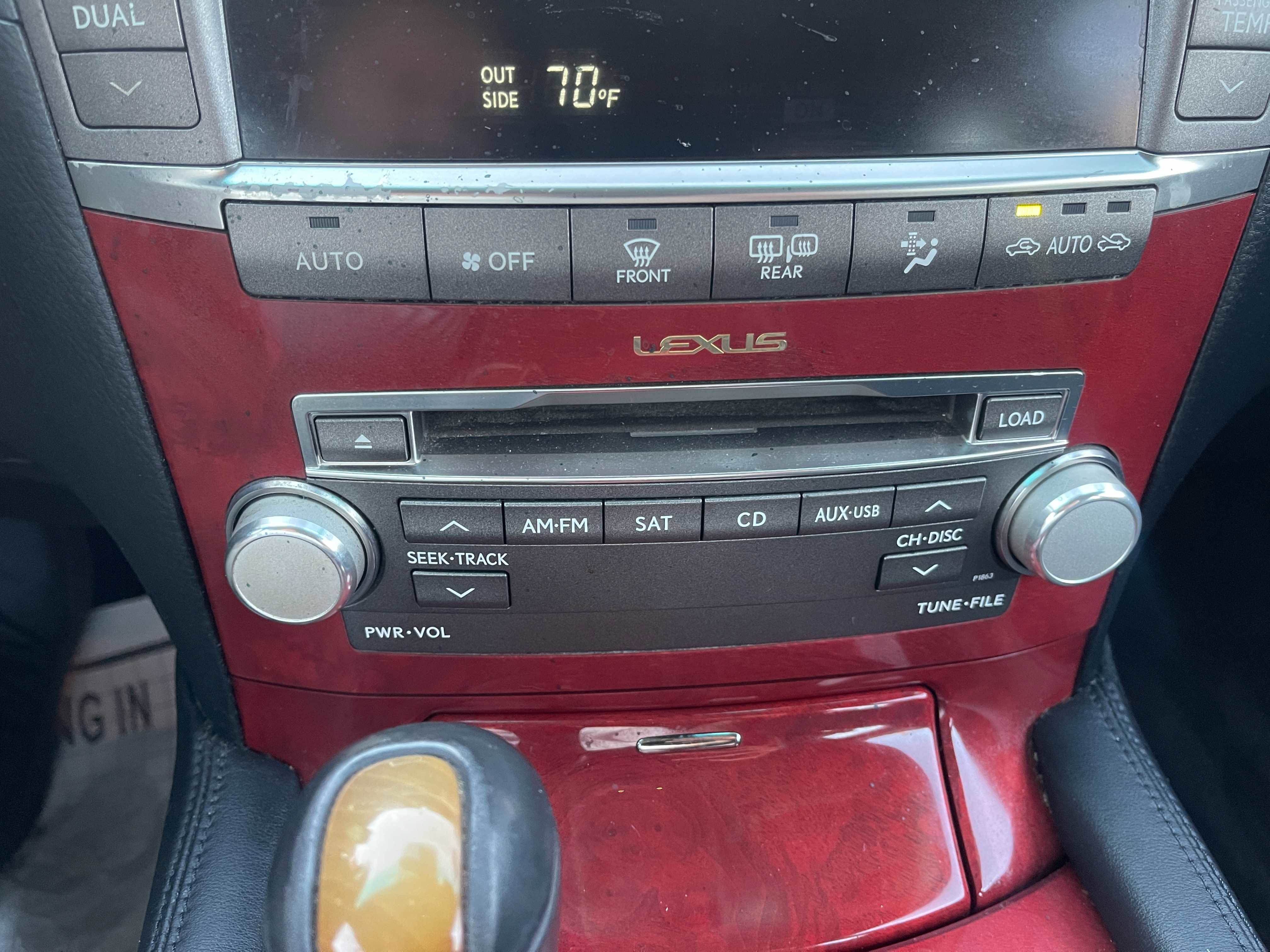 Used 2011 Lexus LS 460 w/ Comfort Pkg image 24