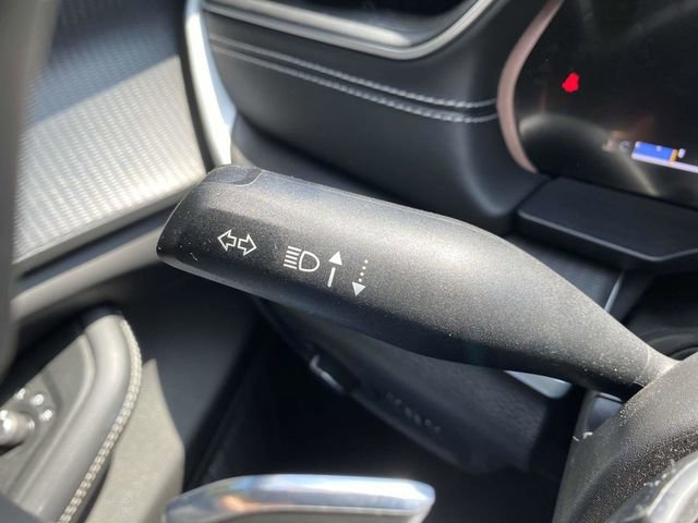 Used 2023 Jeep Grand Cherokee Laredo AWD/4WD image 24