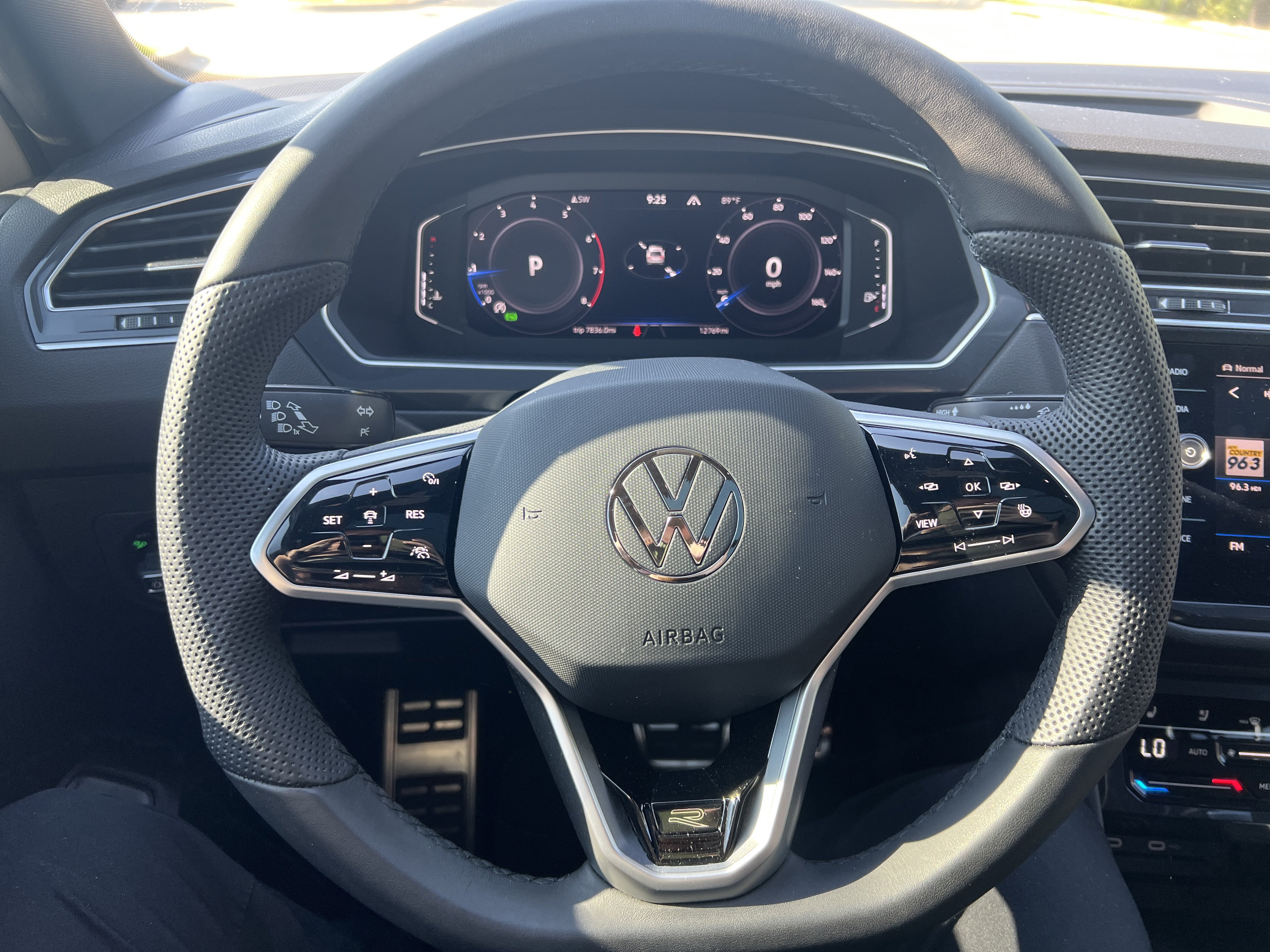 Used 2024 Volkswagen Tiguan SEL R-Line AWD/4WD image 15